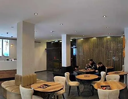 酒店 Acar Airport